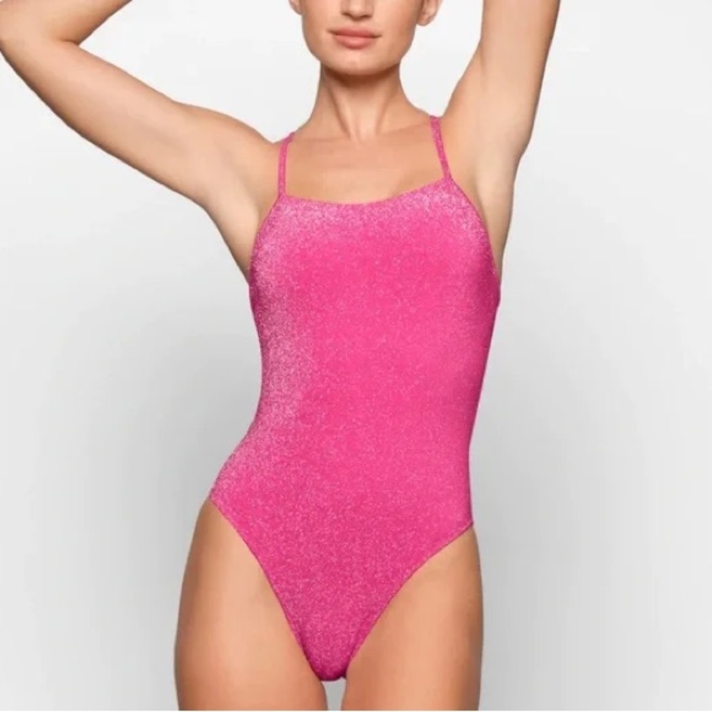 SKIMS Glitter Swim One Piece in Magenta Pink Glitter Fabric- Size 4X